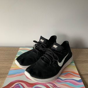 Nike Black Free Run Running Sneakers